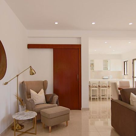 Phaedrus Living: City View Luxury Flat Androcleous Paphos Luaran gambar