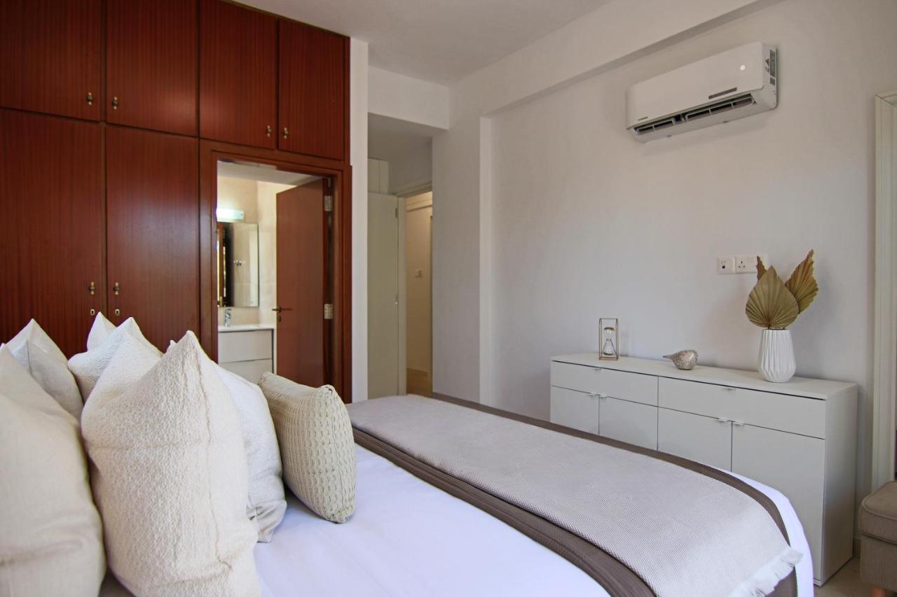 Phaedrus Living: City View Luxury Flat Androcleous Paphos Luaran gambar
